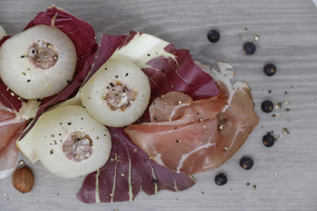 Cipolle farcite allo speck