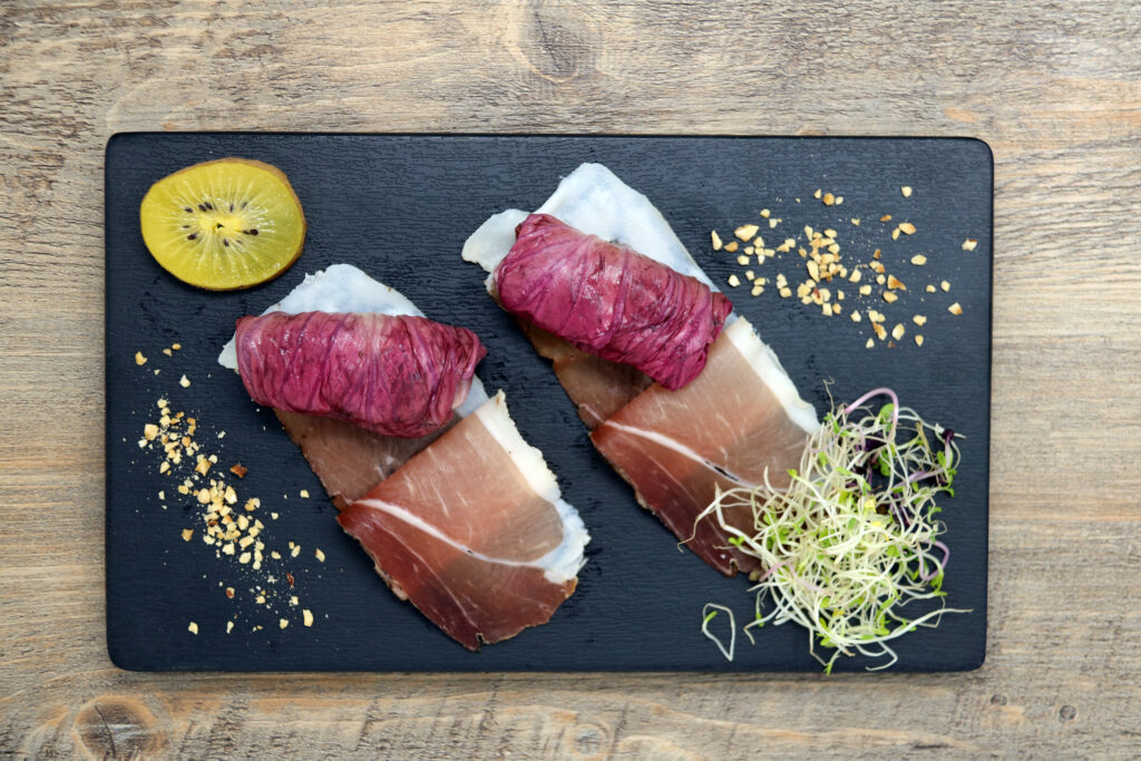 involtini di radicchio e speck