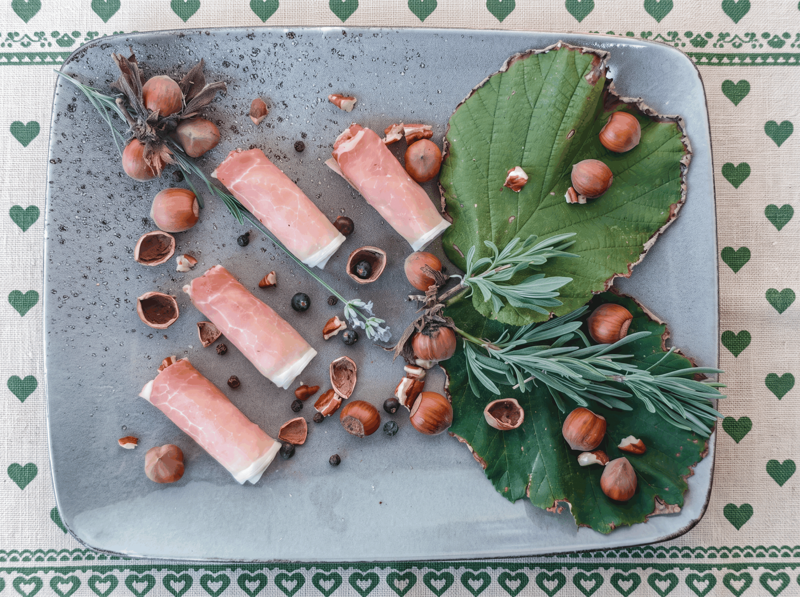 Mini involtini allo speck
